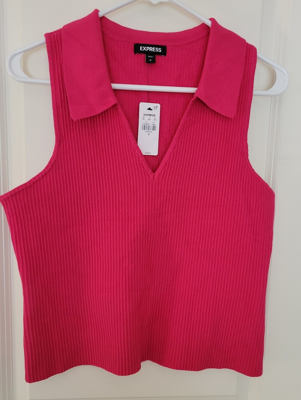 Express Ribbed V-Neck Polo Sweater Tank - Picture 3 of 5